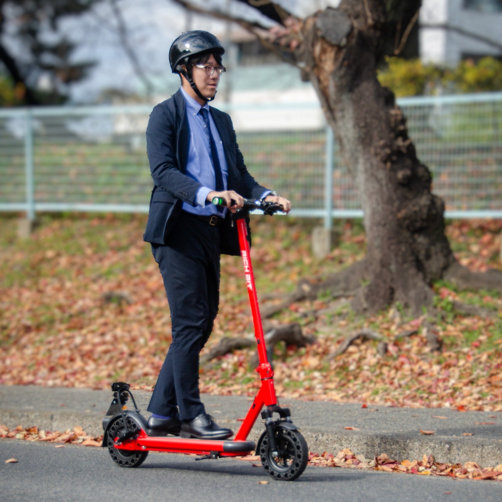 RICHBIT ES2 Pro★特定小型原付 電動キックボード （免許不要・公道/歩道走行可能 ）